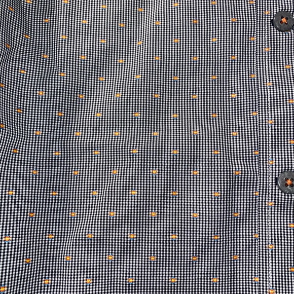 Robert Graham button down. - Picture 2 of 5
